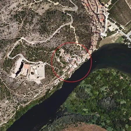 El Barrio Medieval De Miravet