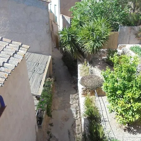El Barrio Medieval De Miravet