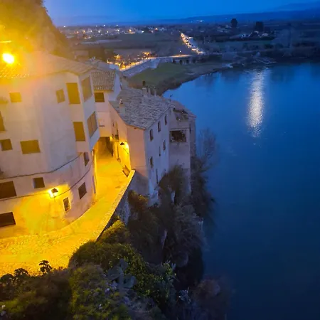 El Barrio Medieval De Vakantiehuis Miravet